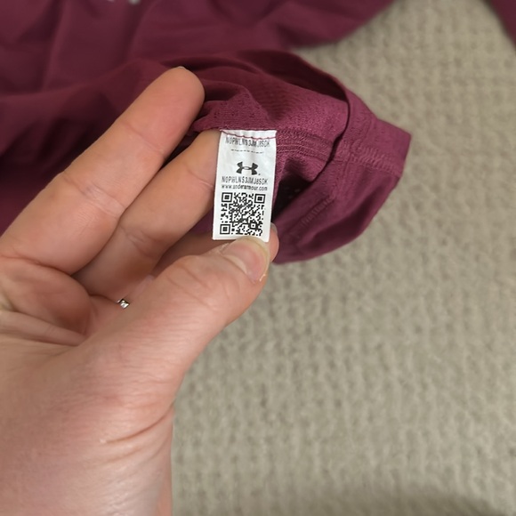 Under Armour Heat Guard Magenta Long Sleeve Top - Picture 5 of 5
